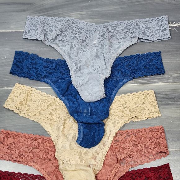 Hanky Panky Thongs Signature Low-Rise Stretch Lace Thongs 5 Pair OS Style 4911 - Picture 2 of 9